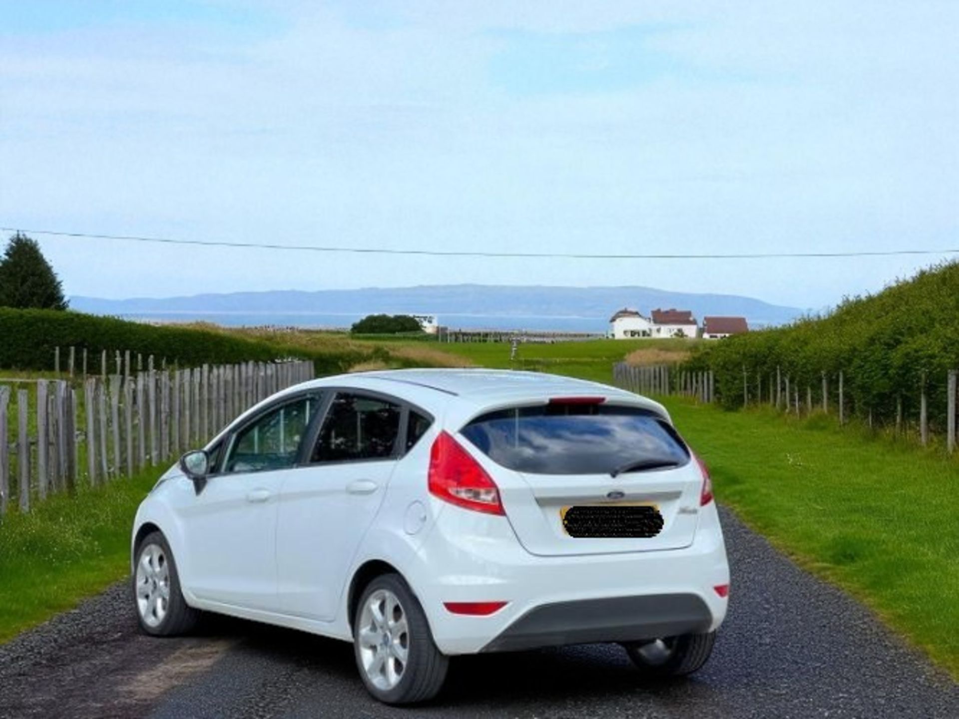 **(ONLY 105K MILEAGE)** 2012 FORD FIESTA 1.25 ZETEC 5DR >>--NO VAT ON HAMMER--<< - Image 8 of 35