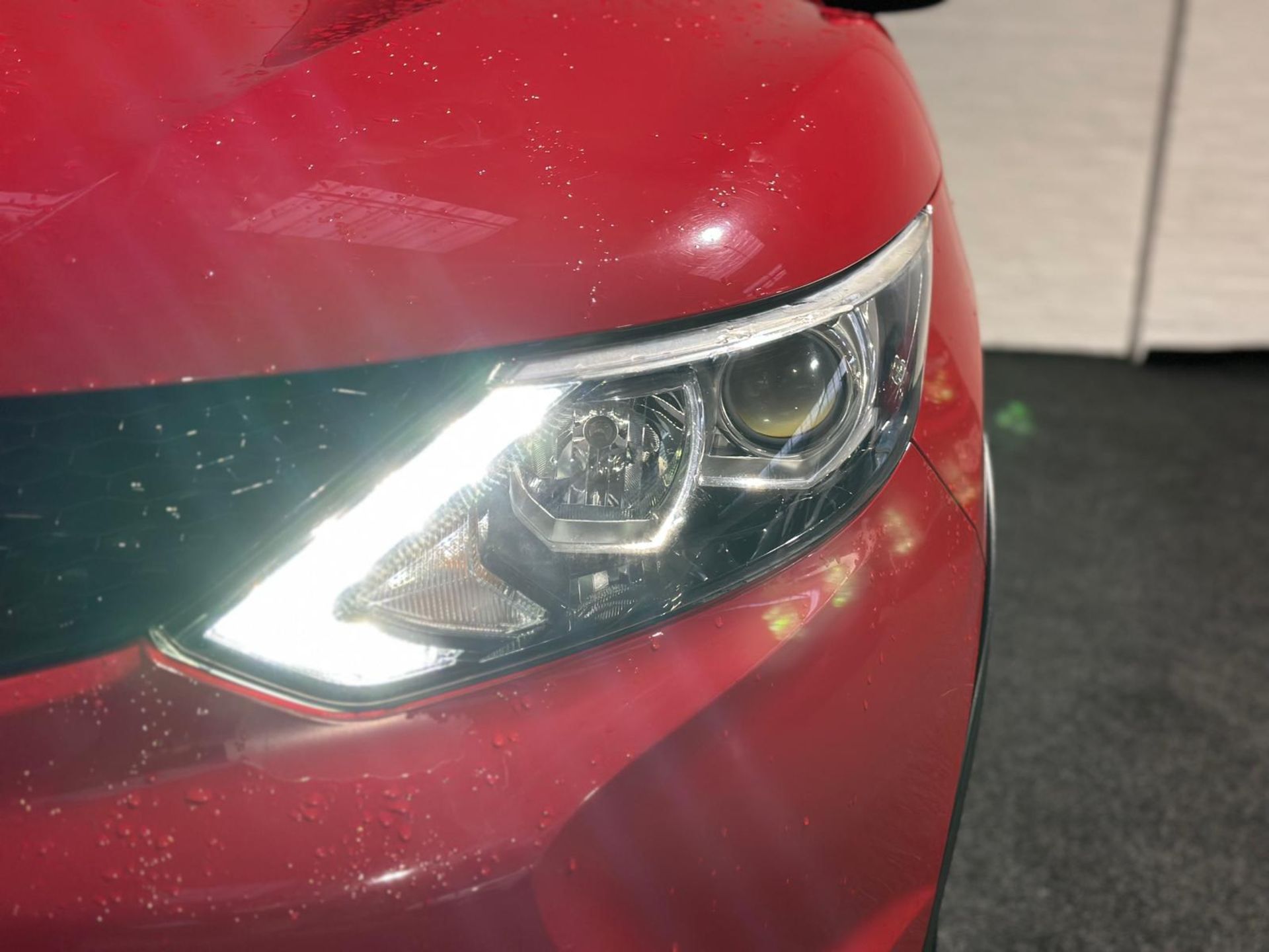 2015 NISSAN QASHQAI ACENTA DIG-T >>--NO VAT ON HAMMER--<< - Image 12 of 38