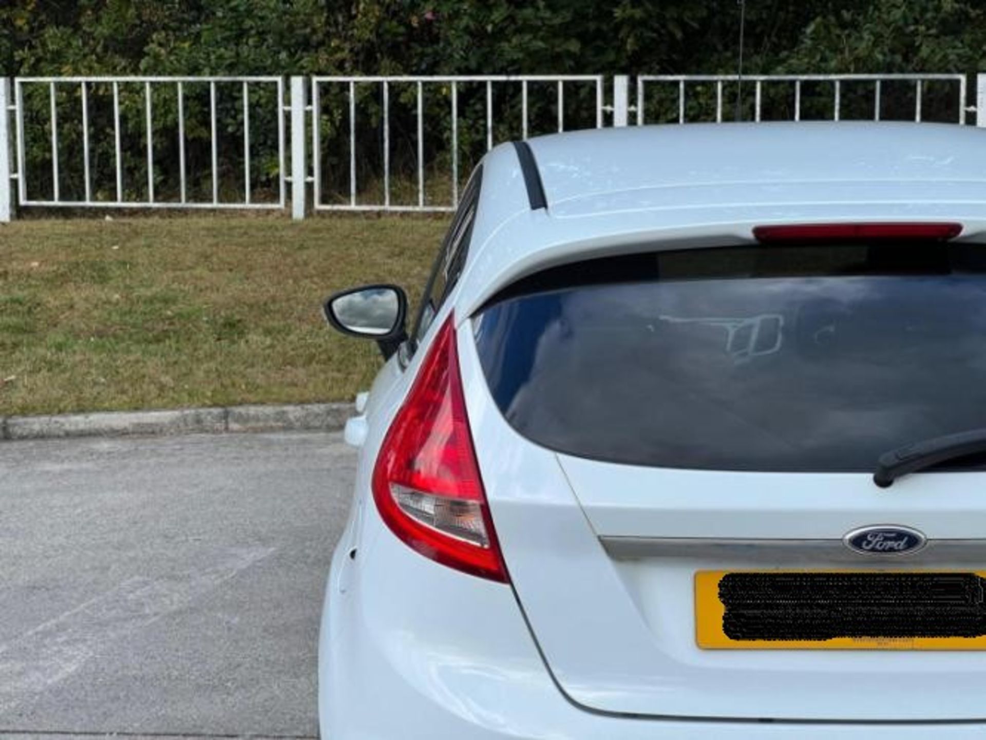 **(ONLY 105K MILEAGE)** 2012 FORD FIESTA 1.25 ZETEC 5DR >>--NO VAT ON HAMMER--<< - Image 13 of 35