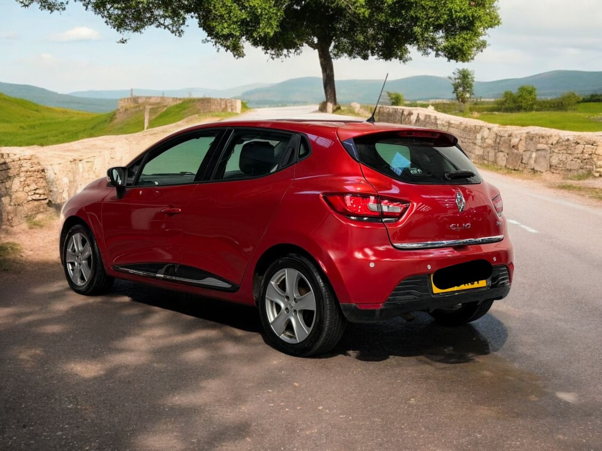 2015 RENAULT CLIO 0.9 TCE DYNAMIQUE MEDIANAV – £20 TAX – 71K MILES >>--NO VAT ON HAMMER--<< - Image 9 of 41