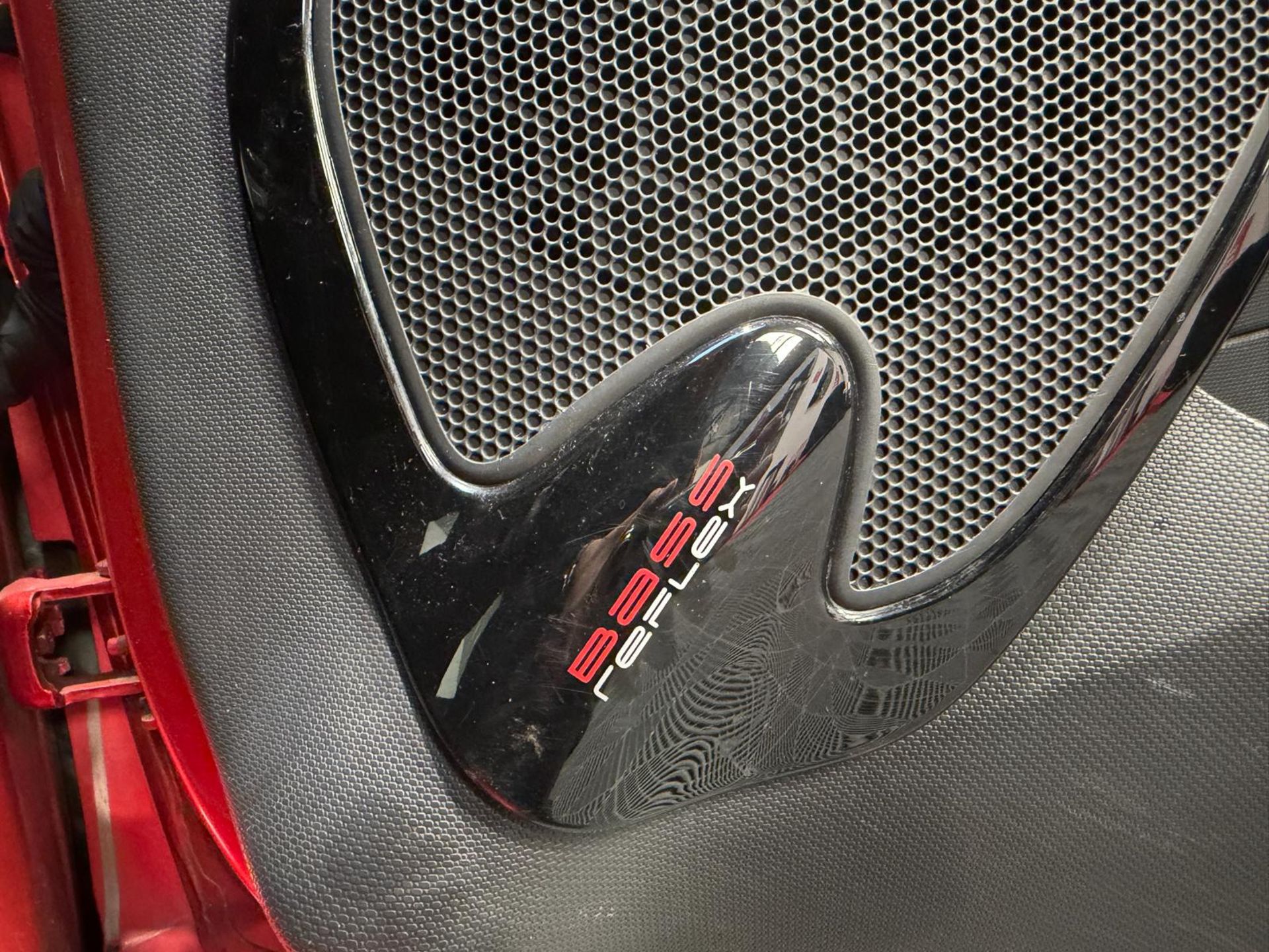 2015 RENAULT CLIO 0.9 TCE DYNAMIQUE MEDIANAV – £20 TAX – 71K MILES >>--NO VAT ON HAMMER--<< - Image 36 of 41