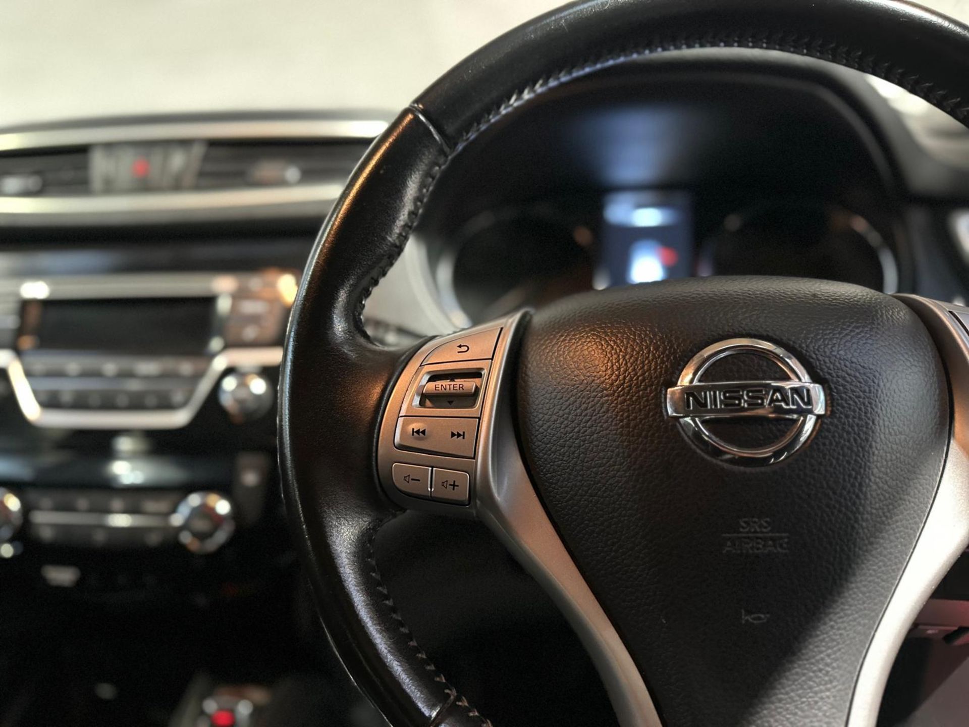 2015 NISSAN QASHQAI ACENTA DIG-T >>--NO VAT ON HAMMER--<< - Image 35 of 38