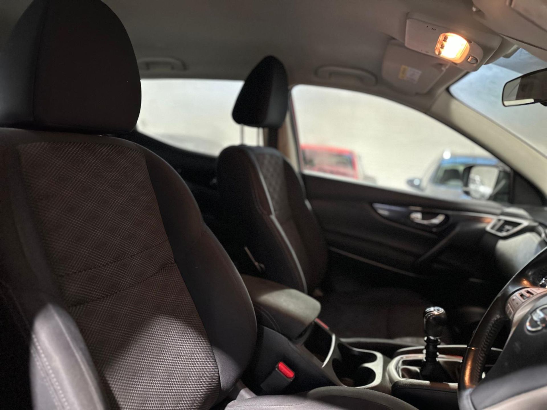 2015 NISSAN QASHQAI ACENTA DIG-T >>--NO VAT ON HAMMER--<< - Image 20 of 38