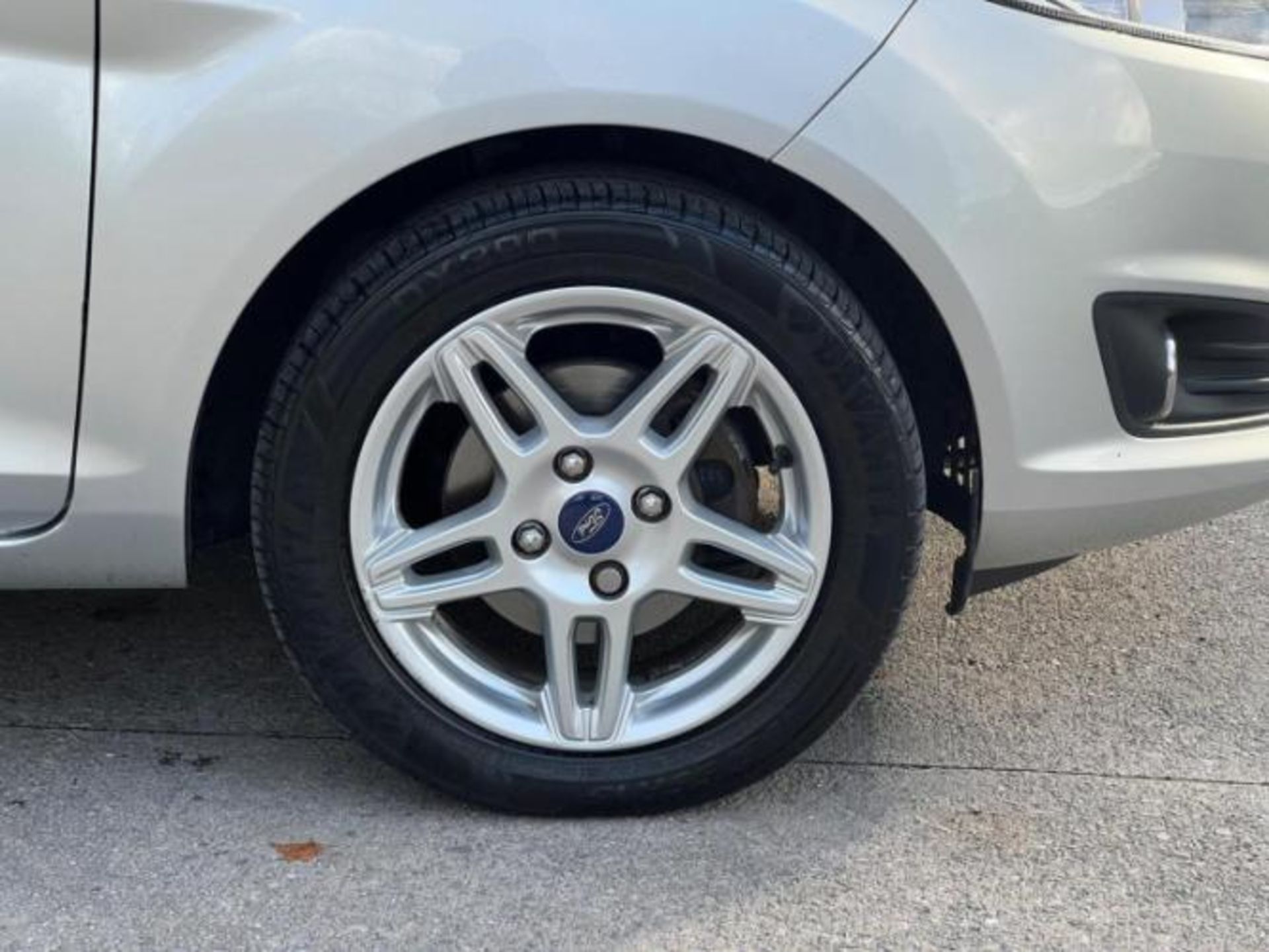 **(ONLY 62K MILEAGE)** FORD FIESTA 1.0T ECOBOOST ZETEC (S/S) 5DR>>--NO VAT ON HAMMER--<< - Image 34 of 35