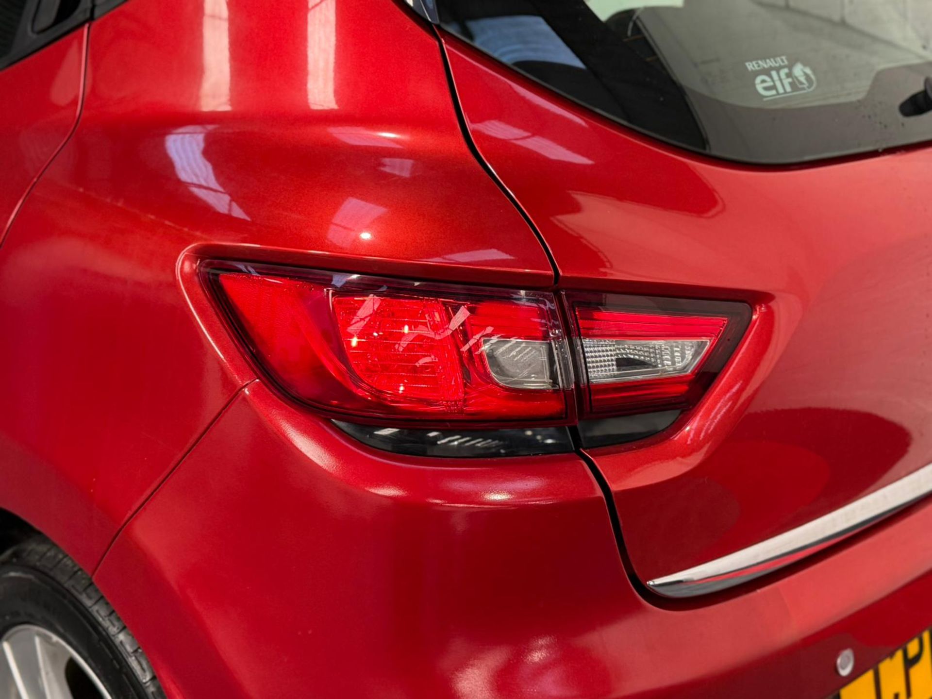 2015 RENAULT CLIO 0.9 TCE DYNAMIQUE MEDIANAV – £20 TAX – 71K MILES >>--NO VAT ON HAMMER--<< - Image 37 of 41
