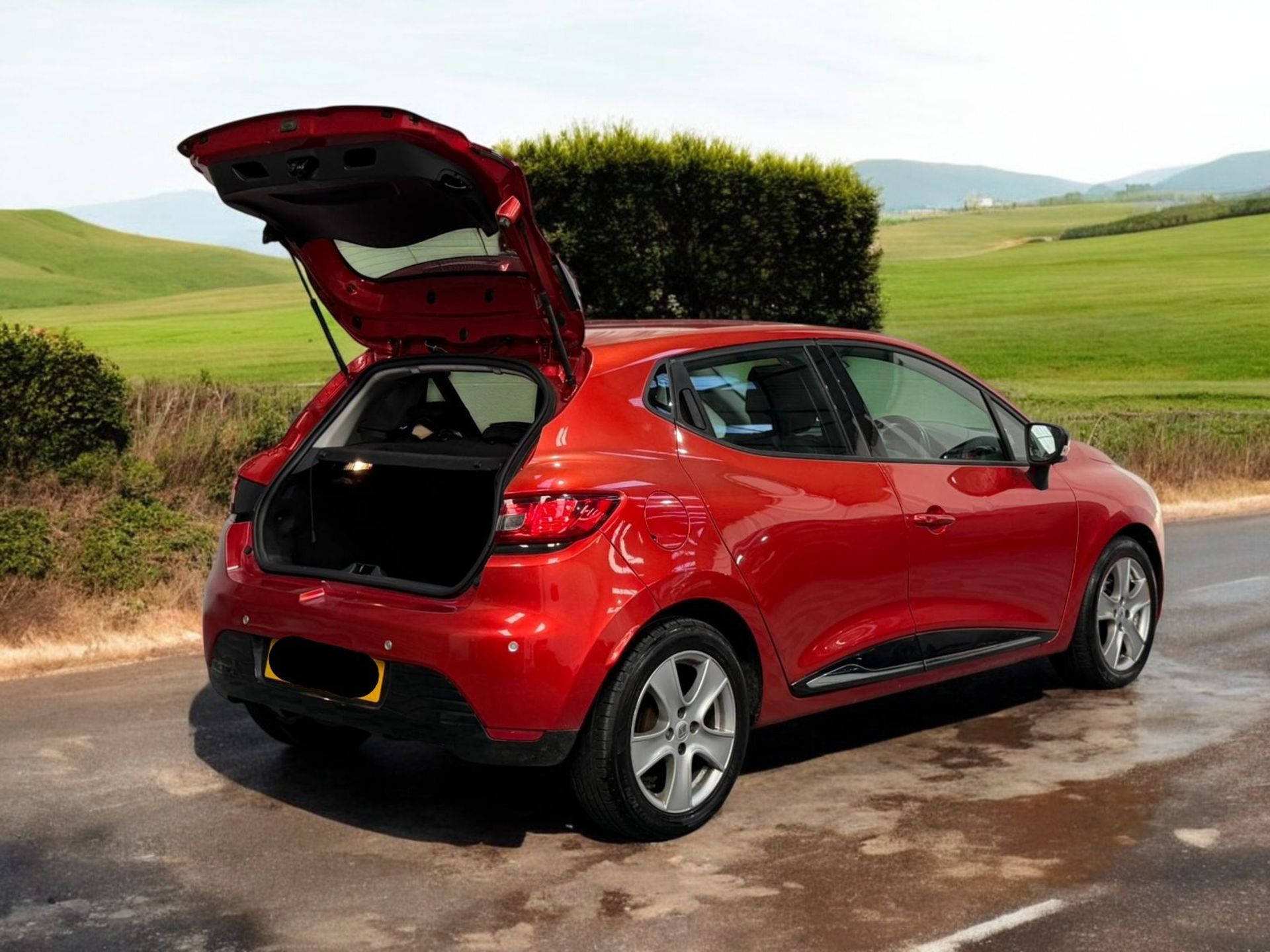 2015 RENAULT CLIO 0.9 TCE DYNAMIQUE MEDIANAV – £20 TAX – 71K MILES >>--NO VAT ON HAMMER--<< - Image 14 of 41