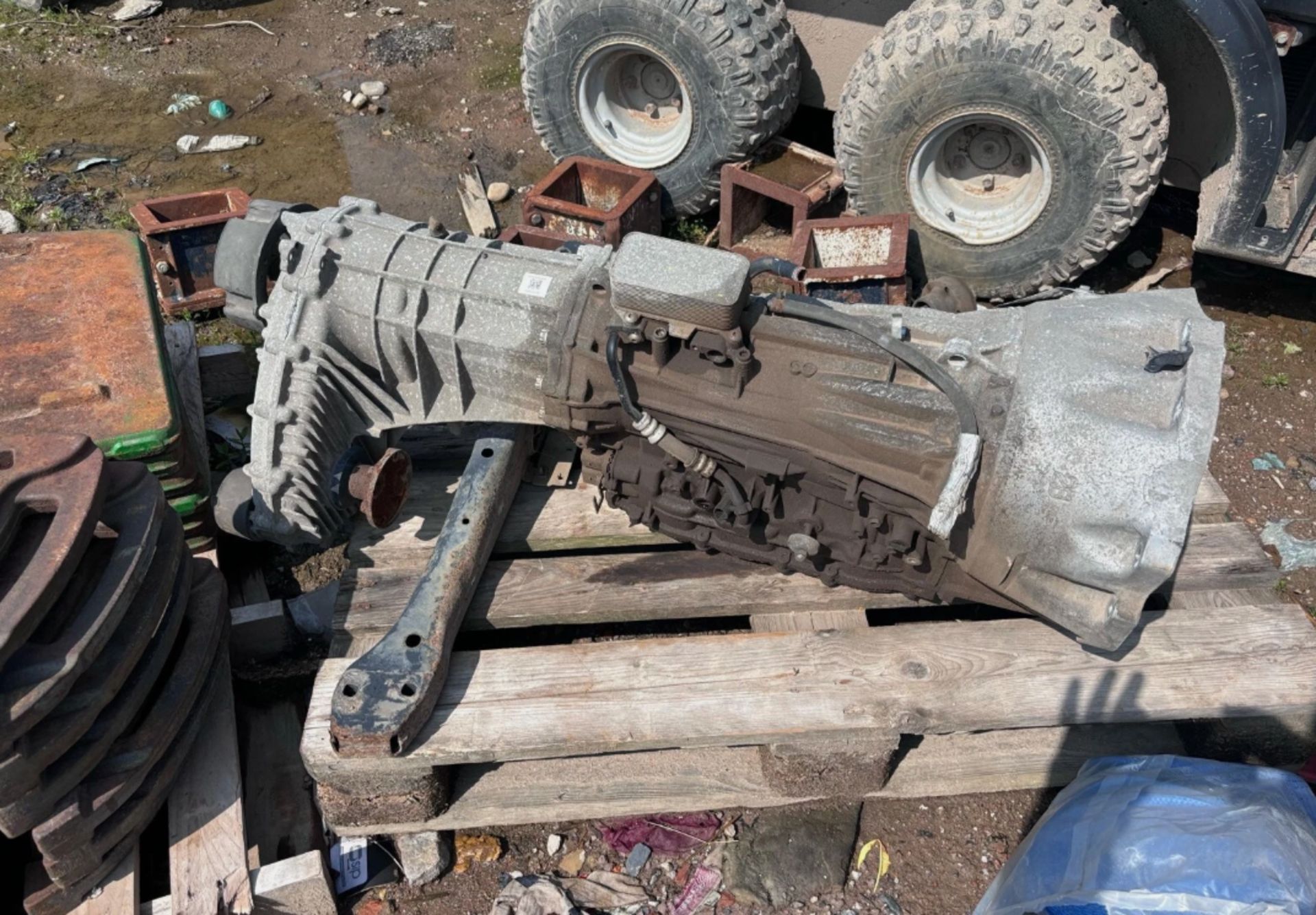 2013 AUDI Q7 – 6-SPEED AUTOMATIC GEARBOX & EGR VALVE