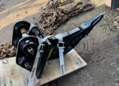 RIPPER TOOTH – 25MM PINS – MINI EXCAVATOR / DIGGER