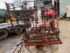 FOLDING CULTIVATOR