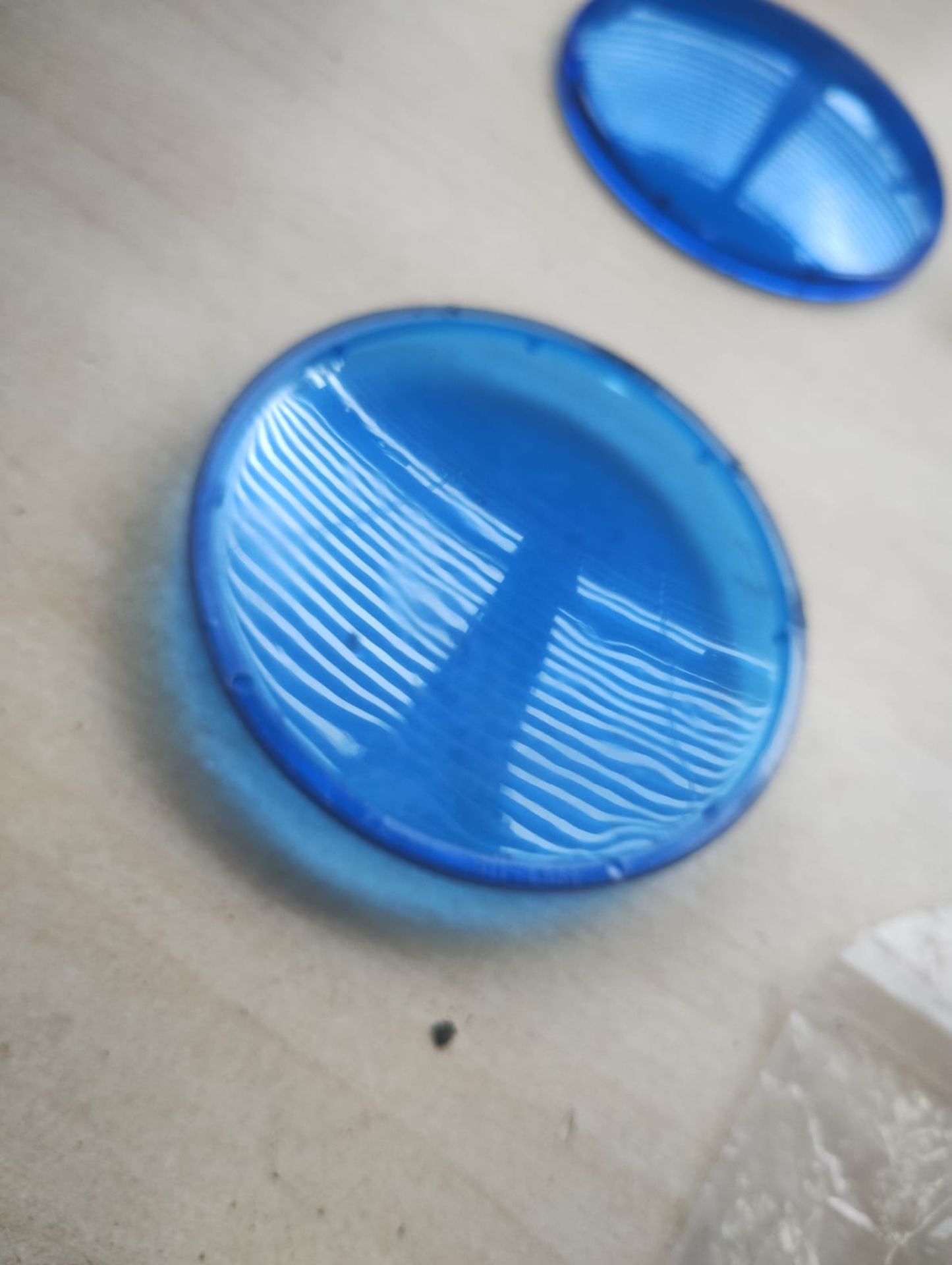 LENS COVER - FOR SPA LIGHT 3-1/2" RED & BLUE JOBLOT OF 8 - Image 4 of 4