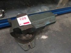 Un-named swivel/incline bench vice, 5
