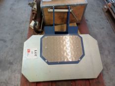 Steel fabricated ride-on platform