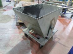 Mobile swarf bin, 32