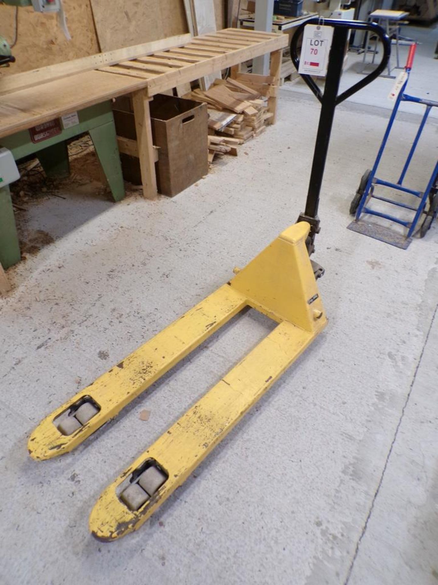 Hydraulic pallet truck, SWL 2,500kg