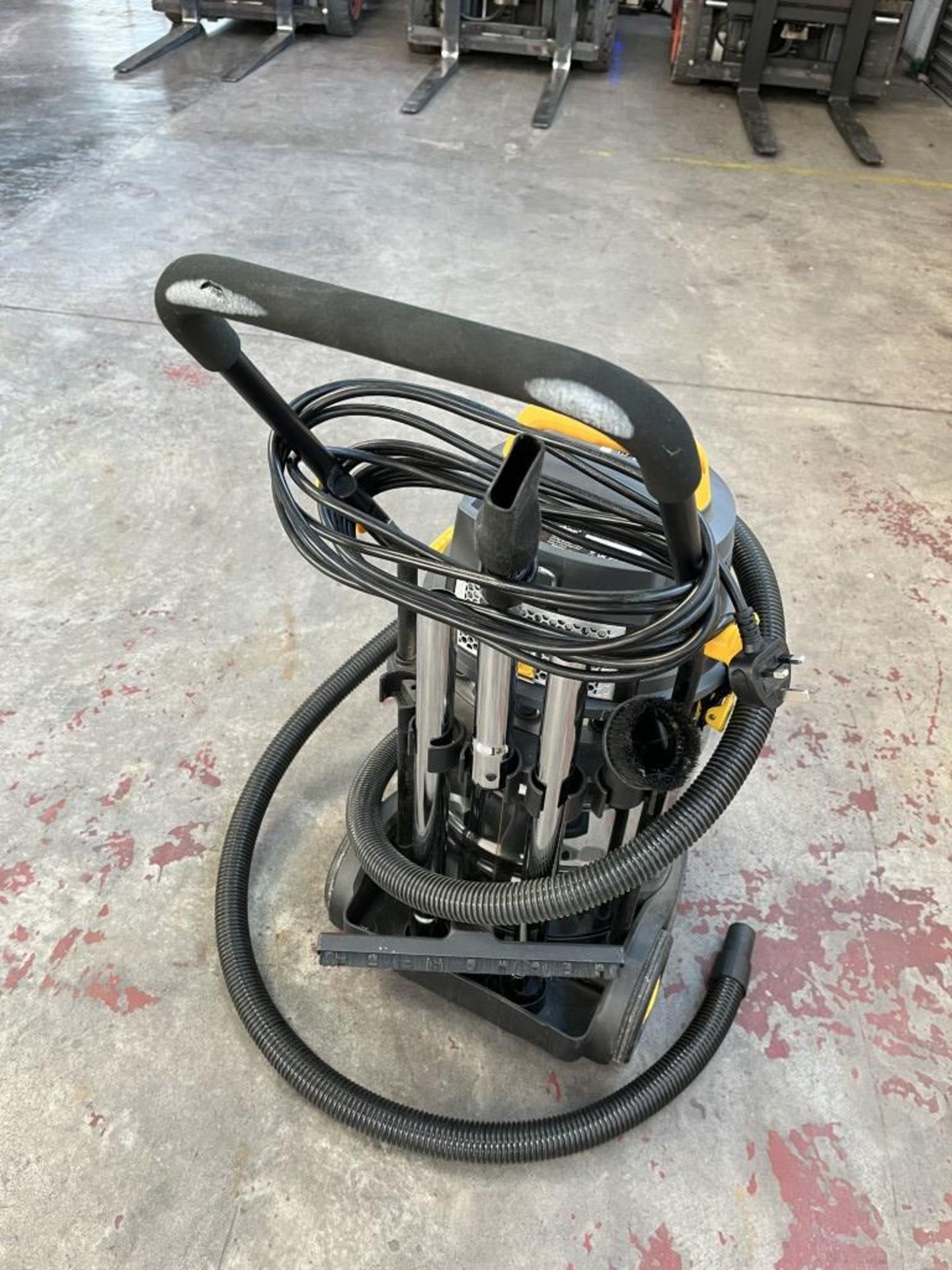 Vacmaster VK1630SWC vacuum cleaner, 1600w - Image 2 of 4