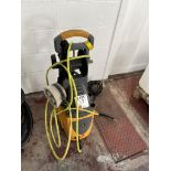 Halfords Mon HP 2800 pressure washer