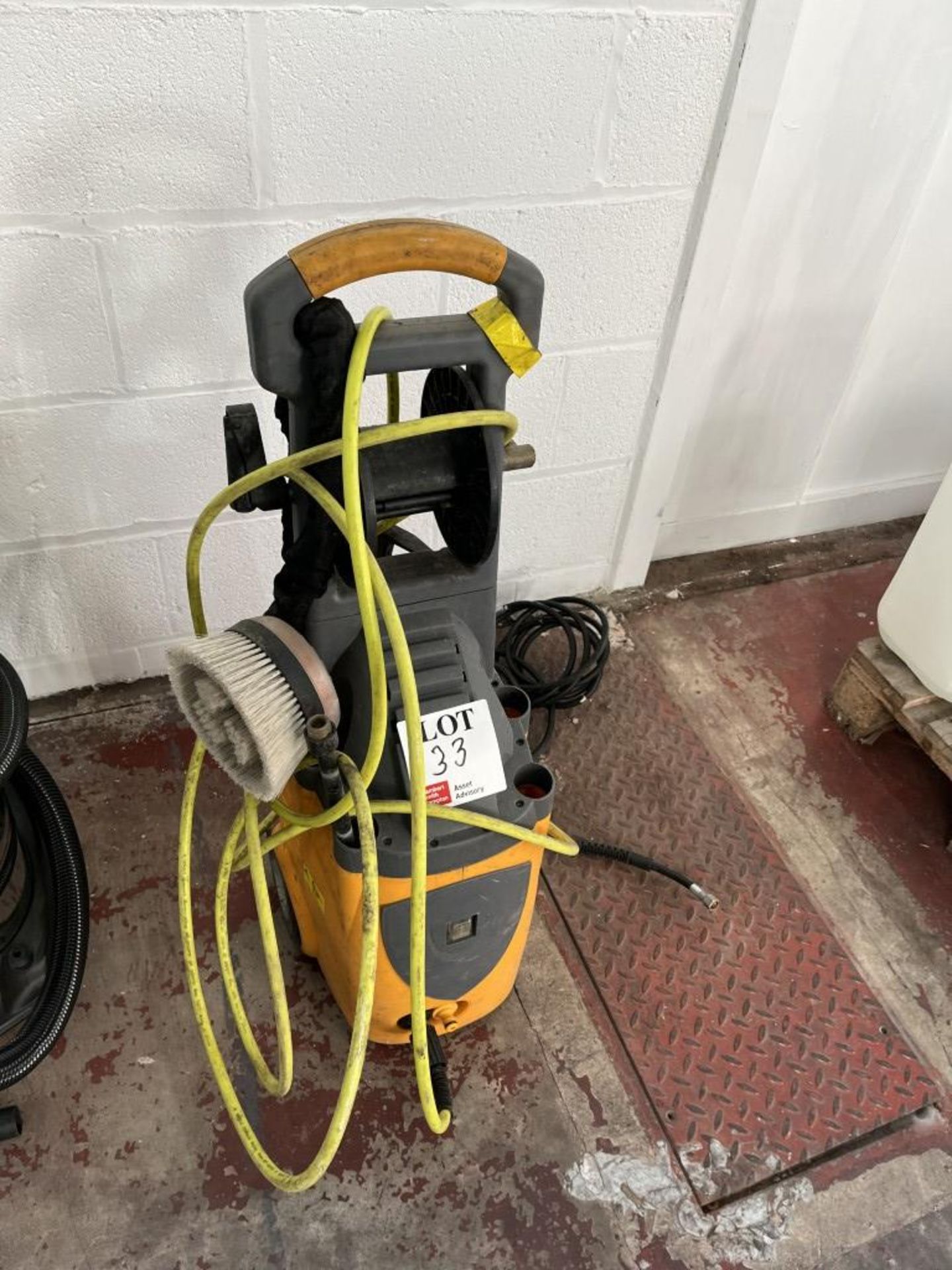 Halfords Mon HP 2800 pressure washer