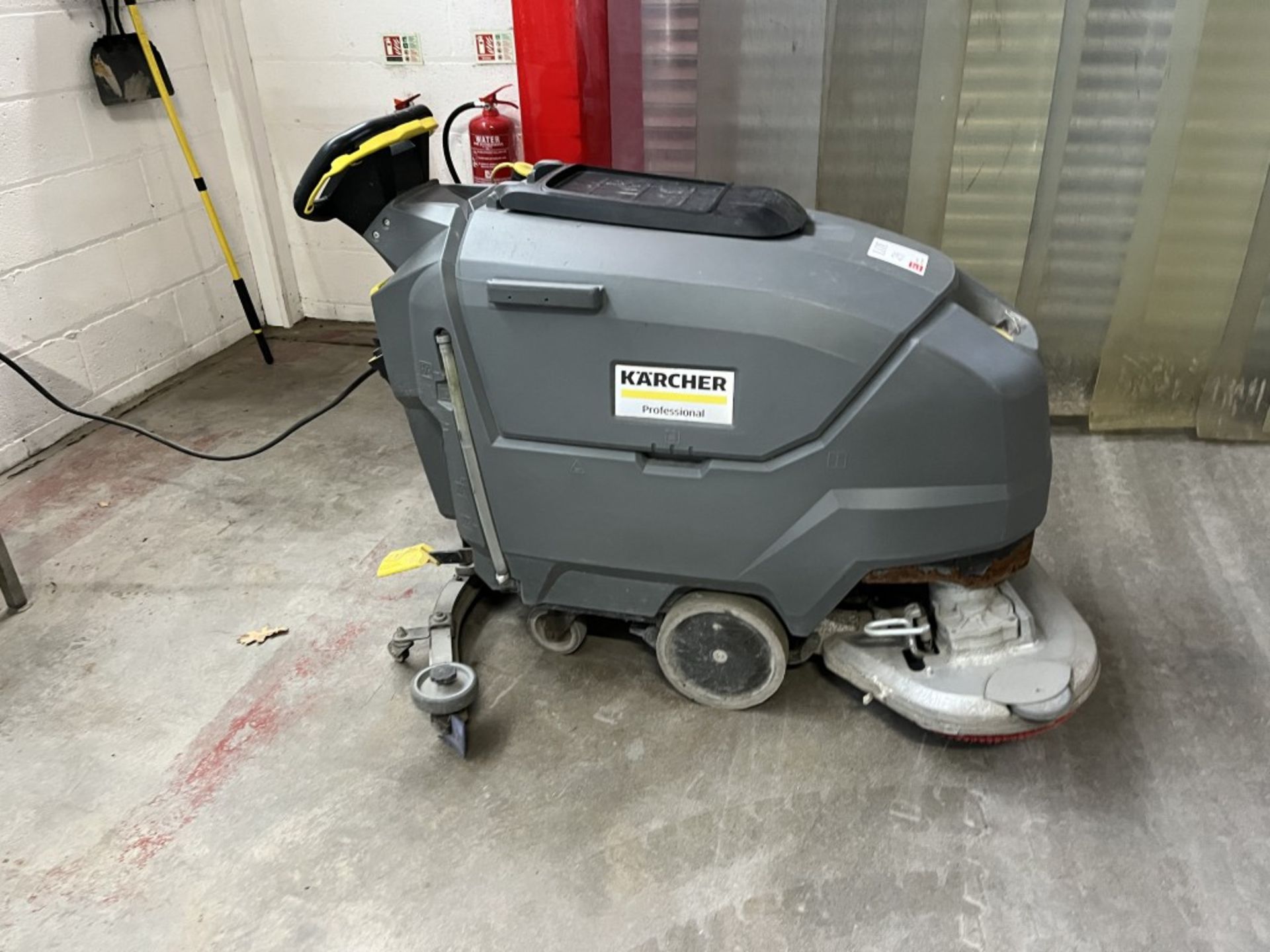 Kärcher Pro BD70/75 battery powered push floor scrubber dryer (2020) - Image 2 of 9