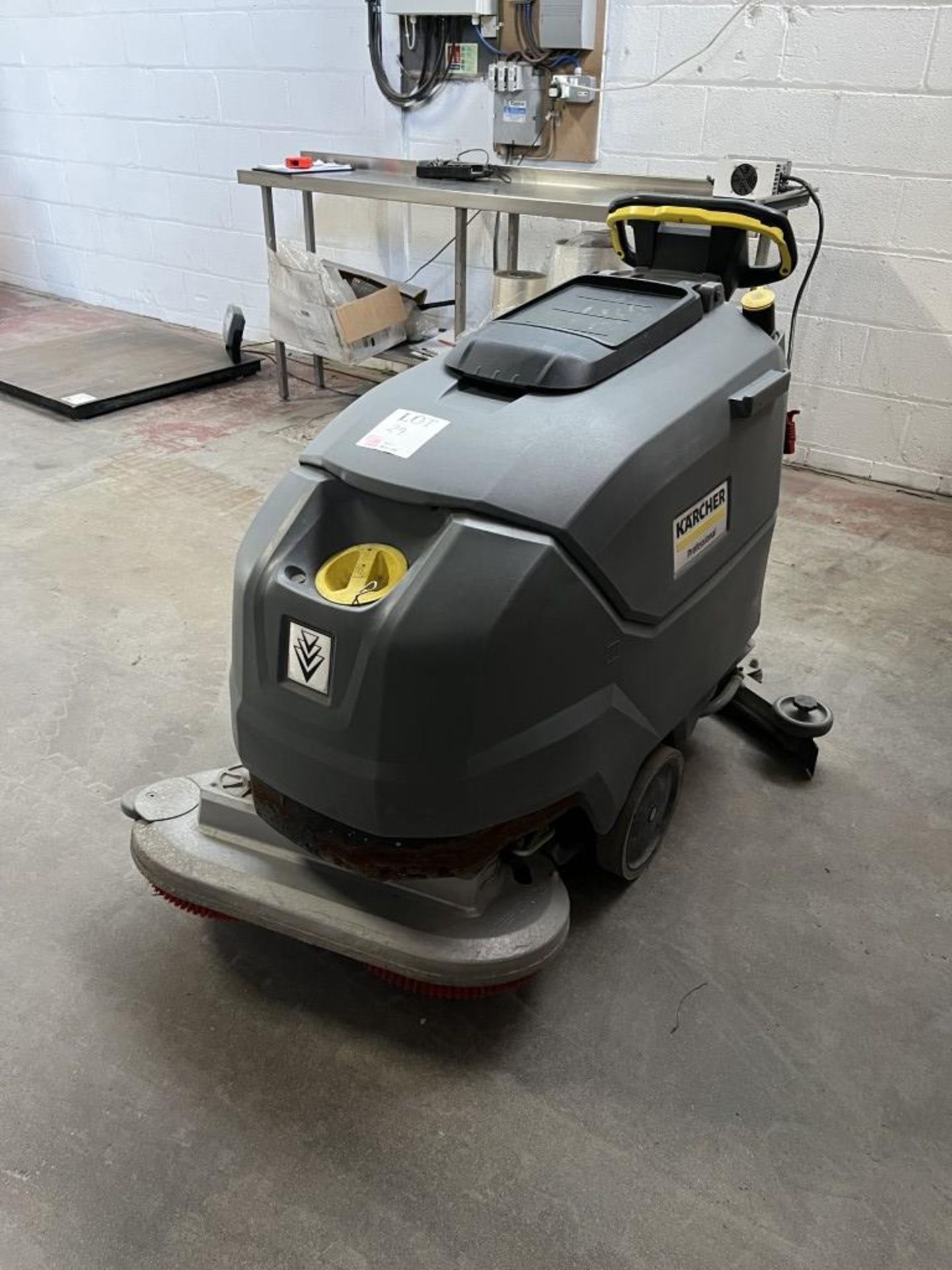 Kärcher Pro BD70/75 battery powered push floor scrubber dryer (2020) - Image 3 of 9