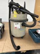 Earlex wet and dry vacuum