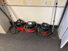 x3 Henry vacuums as lotted