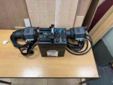 Bowens Duo 2400 flash light controller with 2 Bowens QUA DX 3000 flash lights