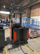 Linde V10 1000kg electric vertical order picker (2022)