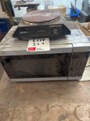 Sharp microwave and Duronic portable induction hob top (240v)