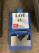 Adjustable angular v block gauge