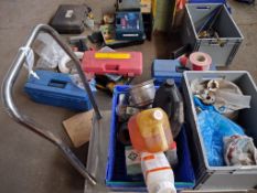 Quantity of workshop consumables incl. puller kits and Draper Injectiweld W30000 weld unit