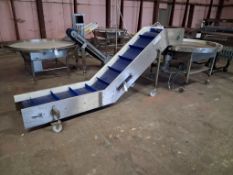 Combination Lazy susan and stainless steel flighted swan neck feed conveyor. Lazy susan diameter 150