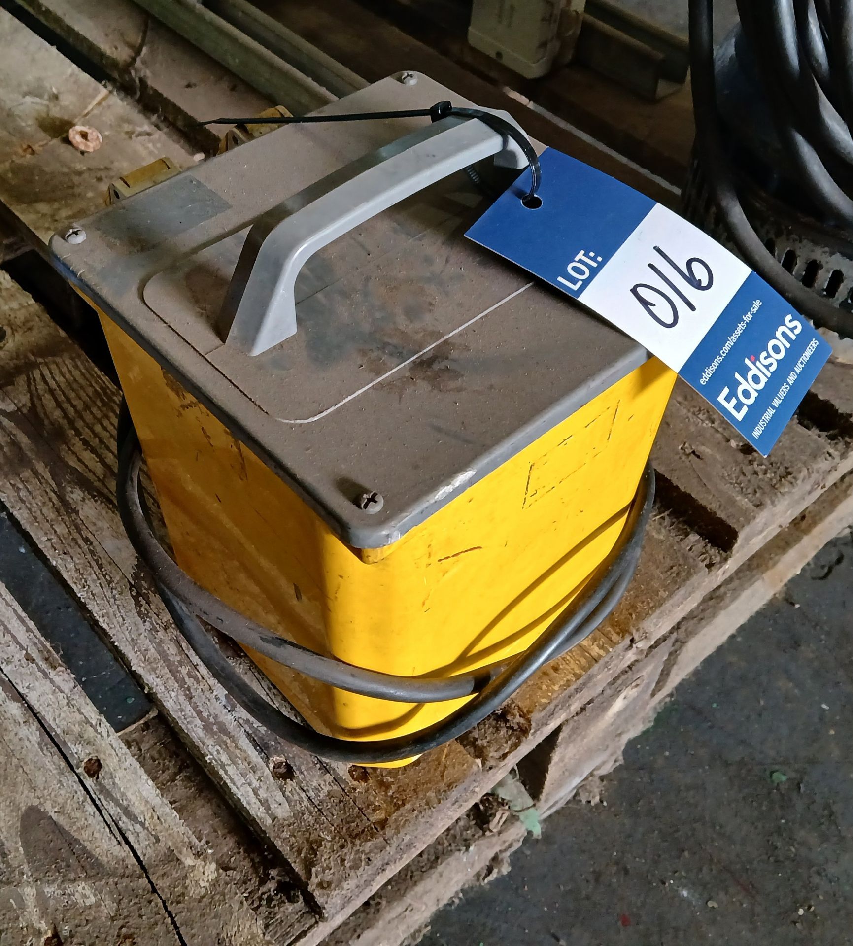 Defender 110V Transformer