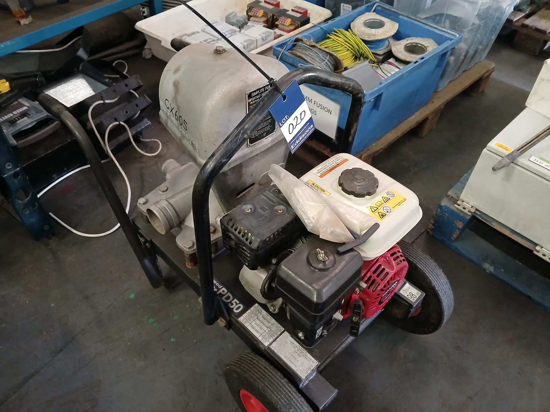 Selwood Simplite PD50 water pump with Honda GX120 petrol power unit - Image 3 of 6