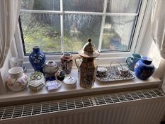 Assorted ceramic collectables including Wedgwood, Royal Worcester and Royal Doulton