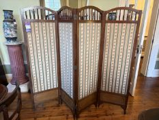 2 privacy screens