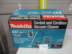 Makita DVC861LZ Corded & Cordless 240 Volt Dust Extractor (Unused/Body Only)