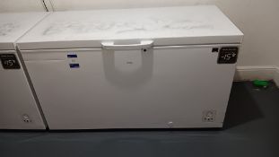 Logik L420CFW20 420 litre chest freezer, serial number 2141006763 (advised that contents will be