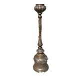 A large Japanese bronze floor lamp, late Meiji period (c.1880–1900). The bell-shaped base cast in