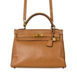 NO RESERVE - HERMÈS GOLD COURCHEVEL KELLY RETOURNE 32 BAG