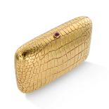 GUCCI, A VINTAGE 18CT YELLOW GOLD EVENING PURSE an 18ct yellow gold evening purse by Gucci, with a t