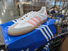 nicer shoes, coach, adidas, Steve madden, bad Bunny / adidas, and others approximately 30 pairs