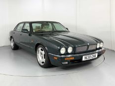 1995 Jaguar XJR