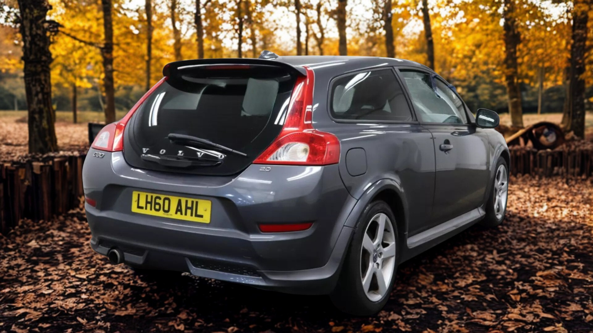 VOLVO C-30 R-DESIGN COUPE 2.0 Vehicle Make: VOLVO Vehicle Model: C30 ...