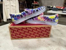 Vans Classic Slip-On Washed Tie Dye/True Wht Sneakers, Size 11 M