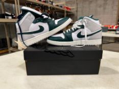 Nike Air Jordan 1 Mid SE - White Oxidized Green-Sail, Size 10.5 M