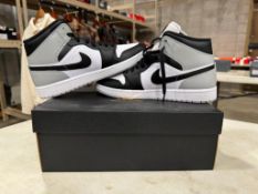 Nike Air Jordan 1 Mid - White/Black - Lt Smoke Grey, Size 9.5 M