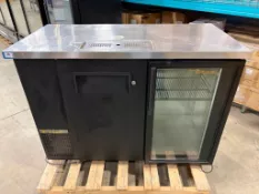TRUE TDB-24-48-1-G-1 COMBINATION SOLID/GLASS SWING DOORS BEER DISPENSER