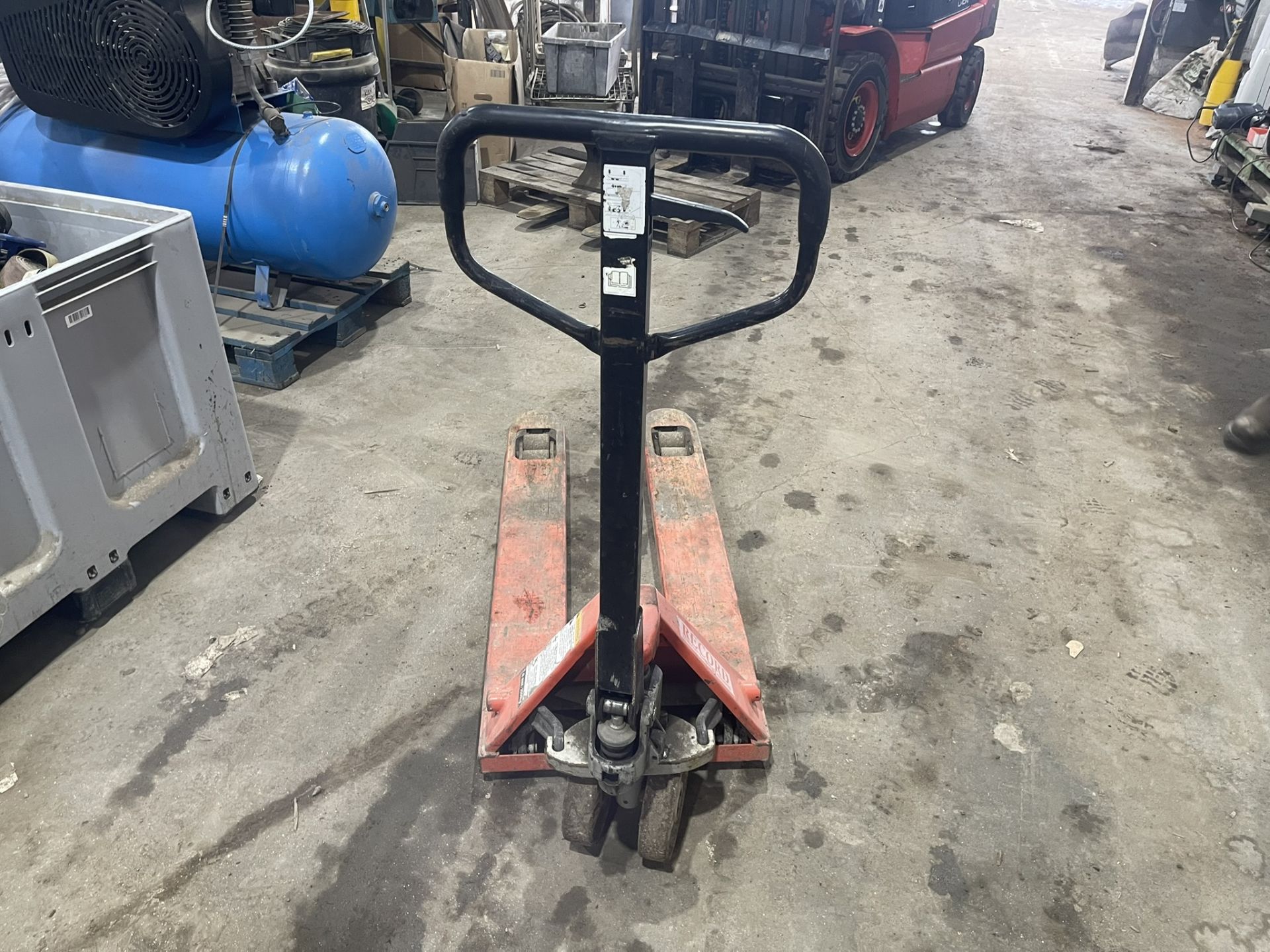 Record BF Manual Lift Pallet Truck - Image 3 of 5