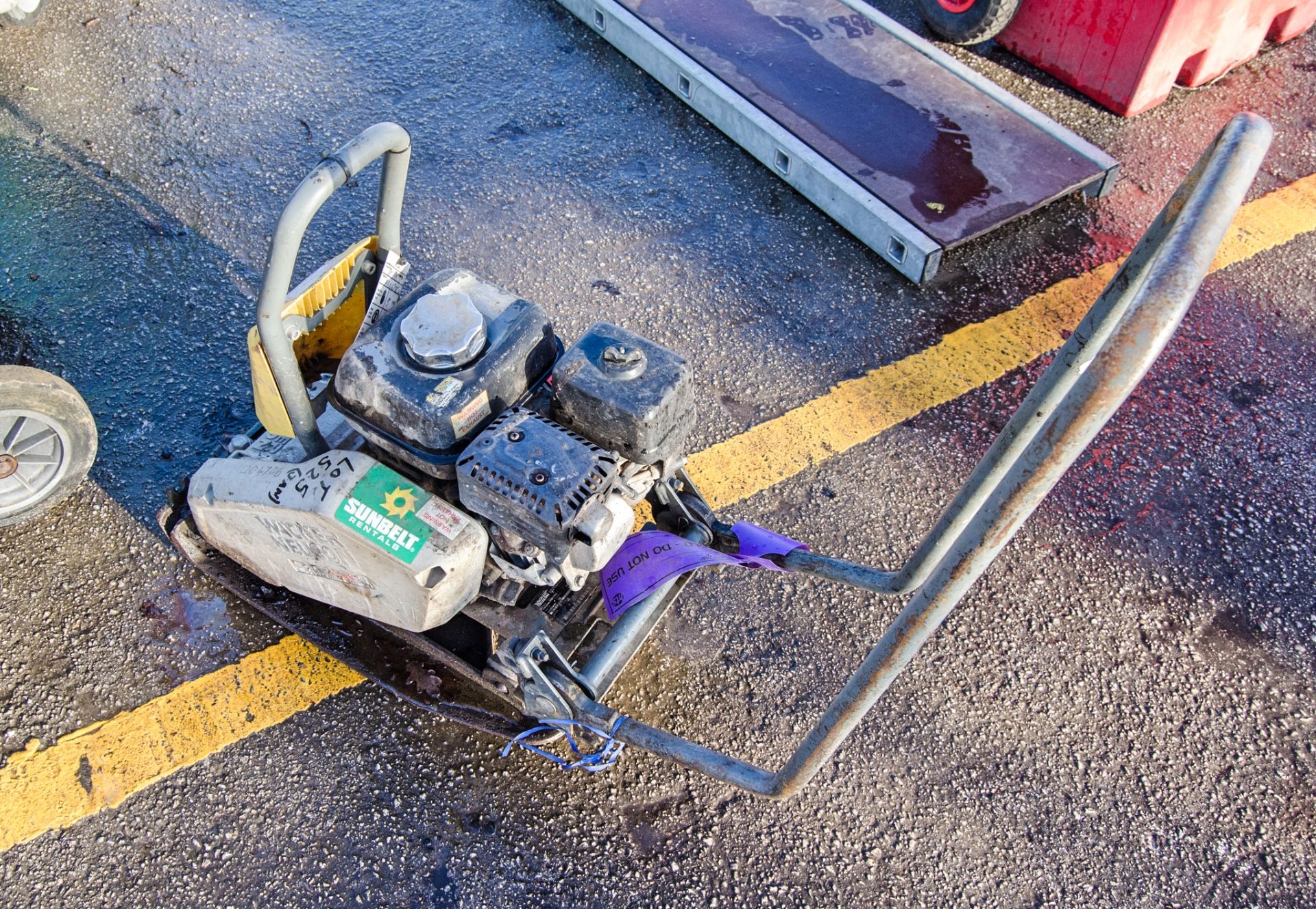 Wacker Neuson BFS1135 petrol driven compactor plate A1204706 - Image 2 of 3