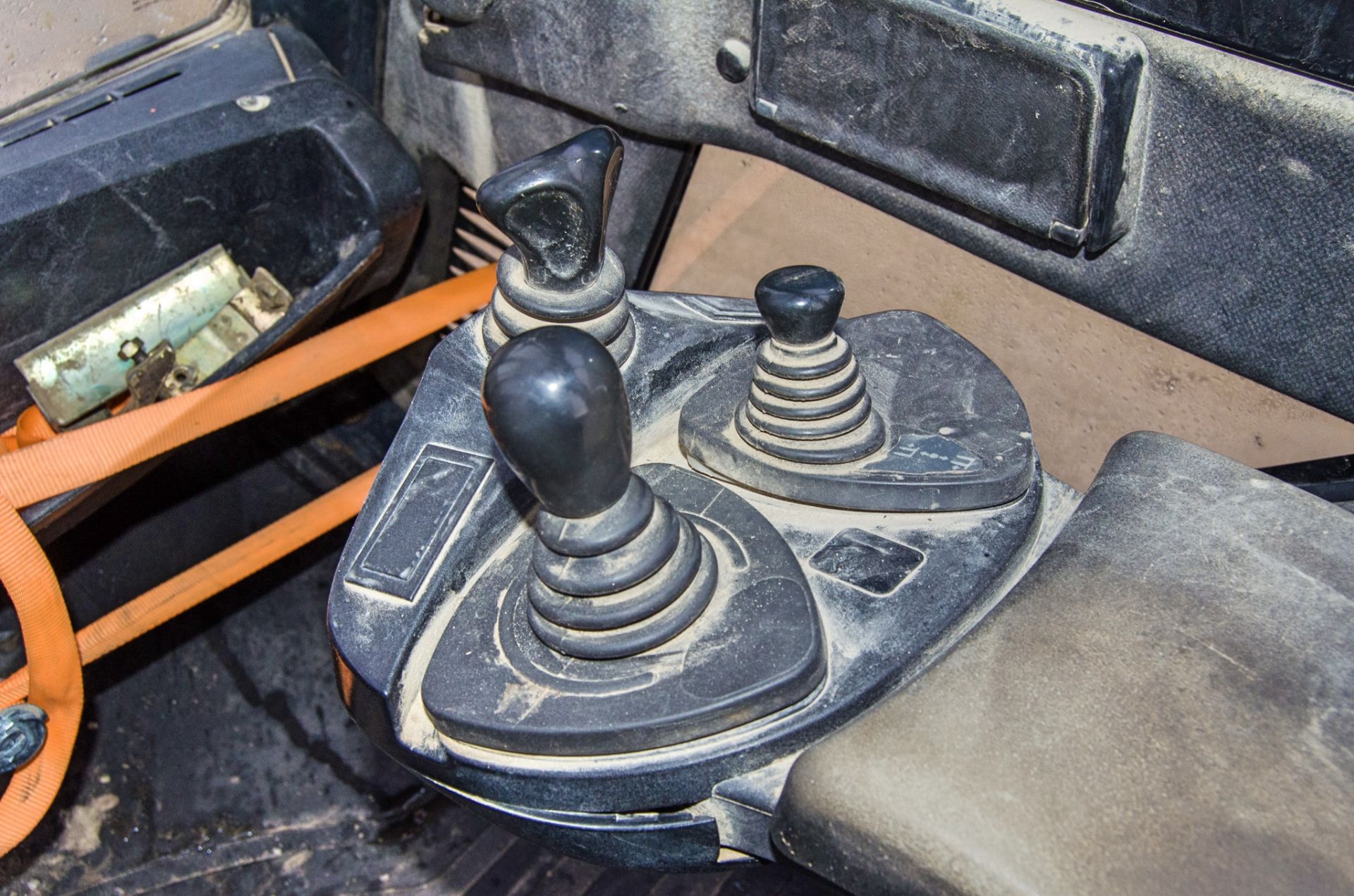 Linde H30D 3 tonne diesel driven fork lift truck Year: 2006 S/N: T00856 Recorded Hours: 9500 - Image 19 of 22